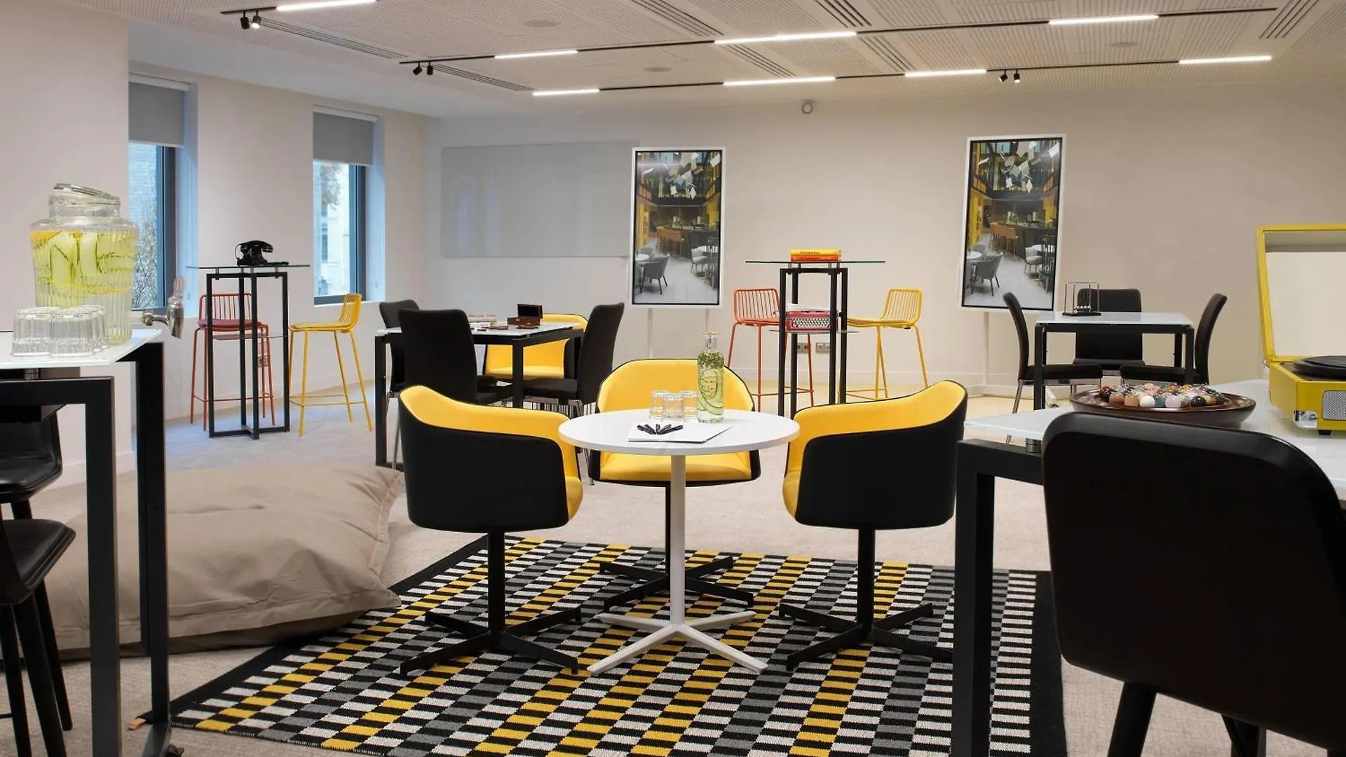 Courtyard By Marriott Gare De Lyon Hotel Paříž