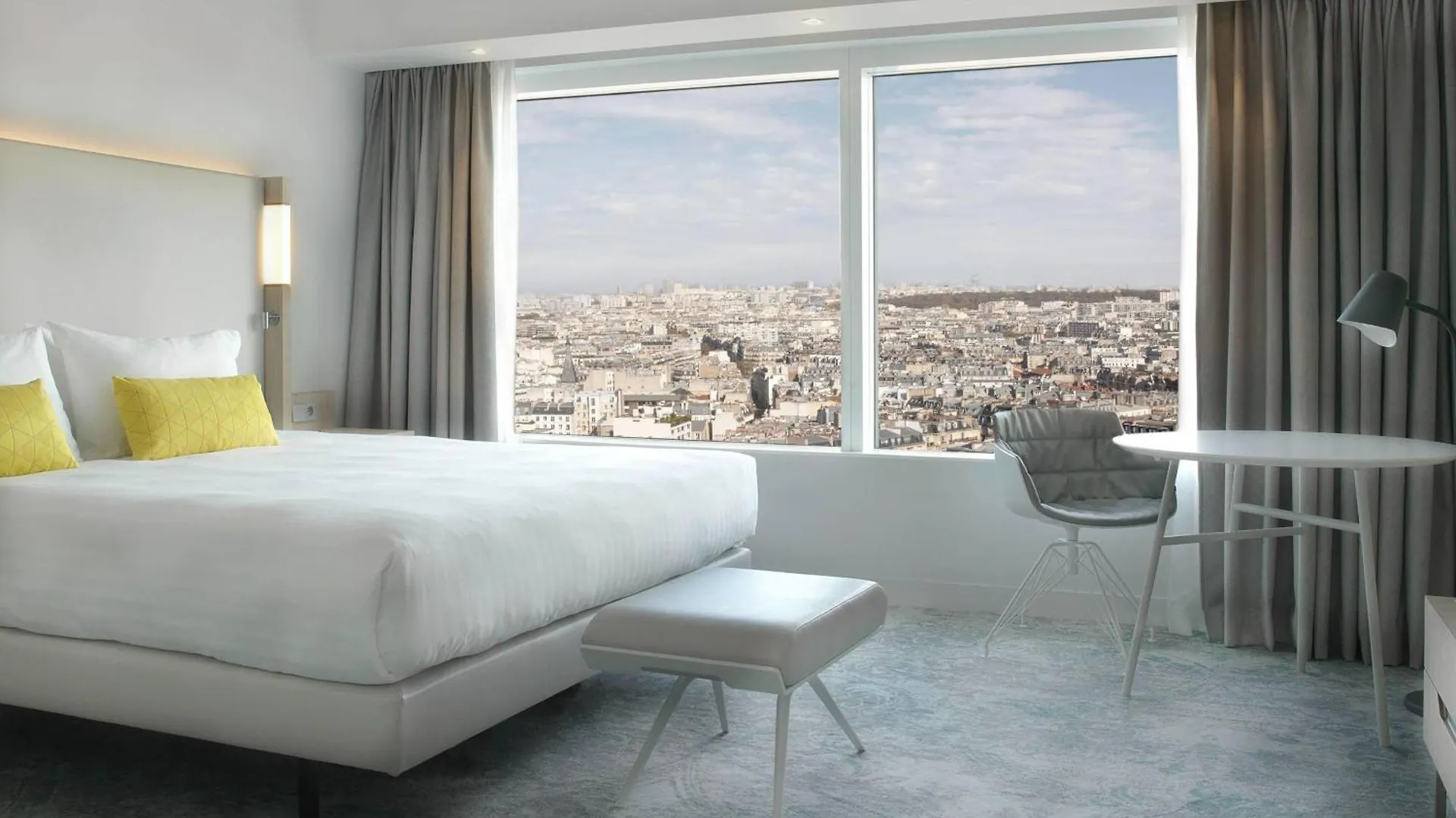 Courtyard By Marriott Gare De Lyon 4* Paříž