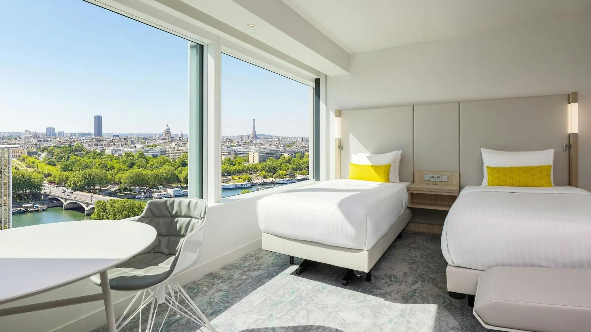 Courtyard By Marriott Gare De Lyon 4* Paříž