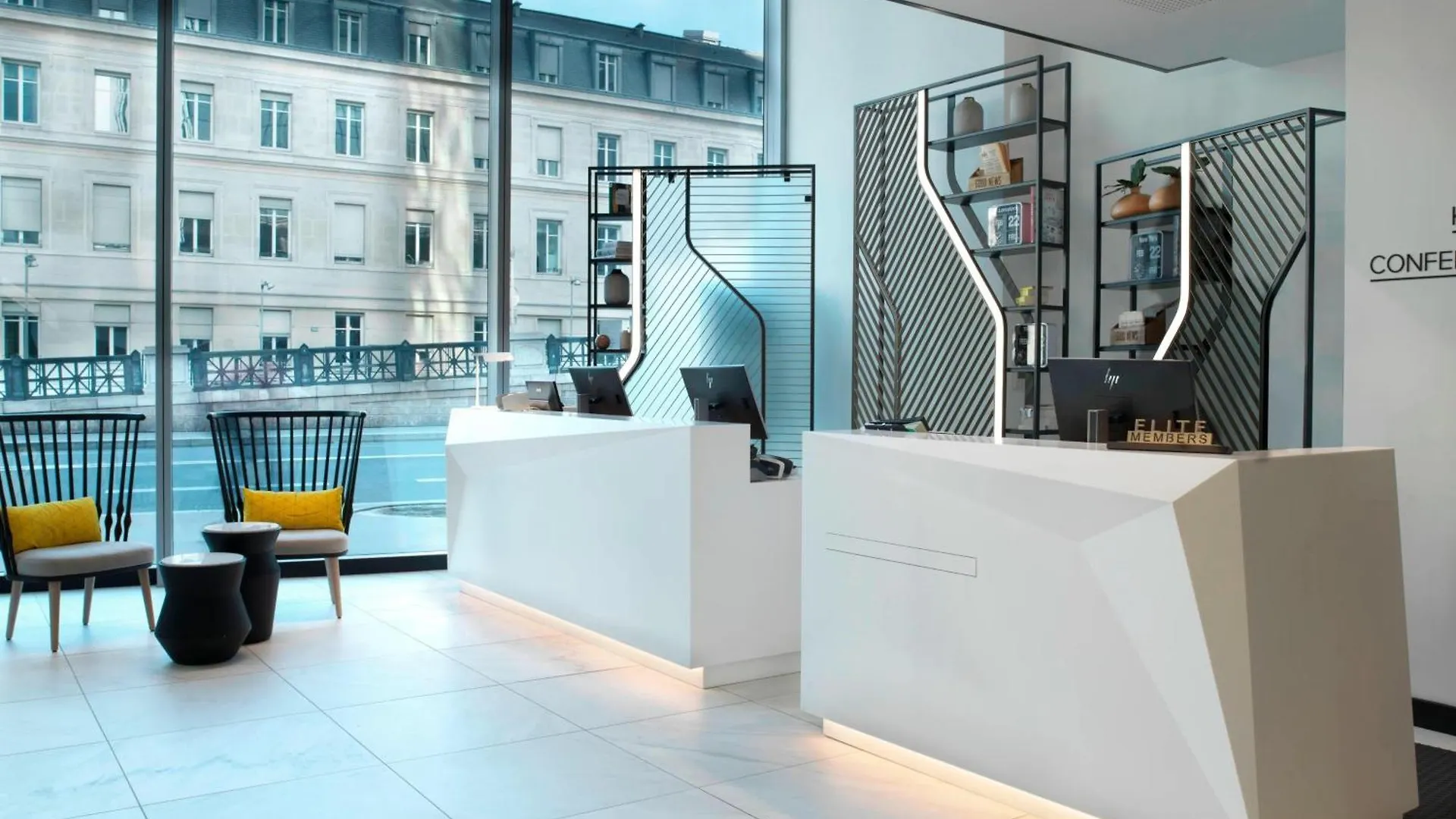 Courtyard By Marriott Gare De Lyon 4* Paříž