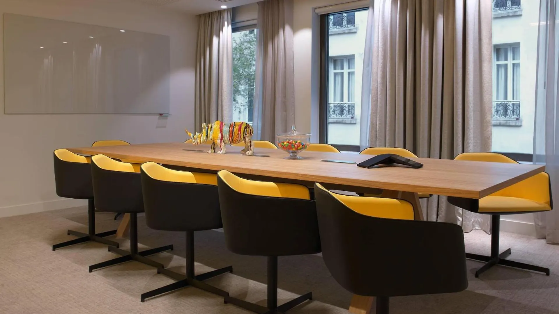 Courtyard By Marriott Gare De Lyon Paris